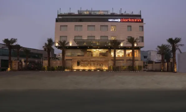 Fairyland Clarks Inn Bhopal Hotels in Bhopal