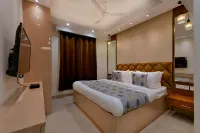 Hotel Leo Saffron - Pitampura Hotel a North West Delhi