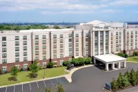 SpringHill Suites by Marriott Newark International Airport Отели рядом с достопримечательностью «Технологический институт Нью-Джерси»