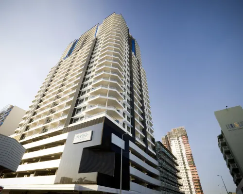 Mantra Pandanas Darwin Hotels near Wanguri