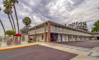 Motel 6 Arcadia, CA - Los Angeles - Pasadena Area