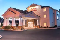 Hampton Inn & Suites Mystic