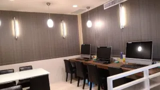 0222812000a5qgl0o3930 R 320 180 R5 D