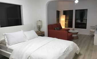 Oceanfront M Boutique Hotel