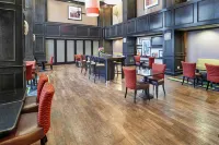 Hampton Inn & Suites Decatur - 2-Star