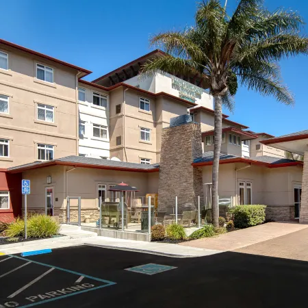 Homewood Suites by Hilton San Francisco Airport-North Отели рядом с достопримечательностью «Станция регионального метро Сан-Франциско "Бальбоа Парк"»