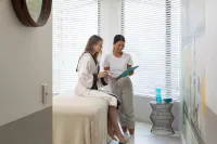 QT Gold Coast - spa