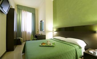 Hotel Ideale - Housity