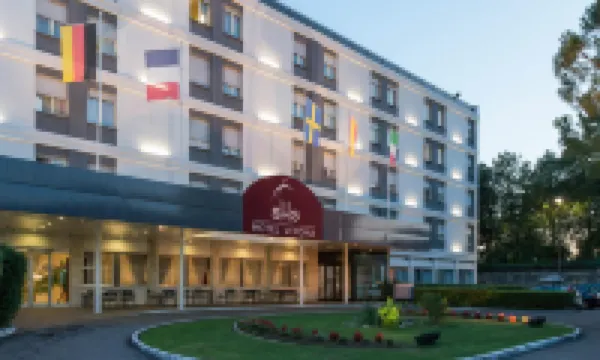 โรงแรมคาวาลโล เวโรนา เอสต์