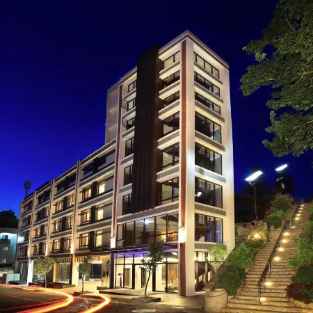 Lealea Garden Hotels Moon Отели рядом с достопримечательностью «Канатная дорога над озером Солнца и луны»