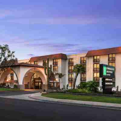 Embassy Suites by Hilton Scottsdale Resort Hotel Exterior