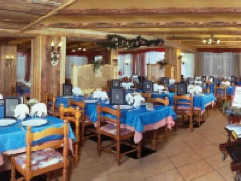 Hotel Bellevue Hotels in Canazei