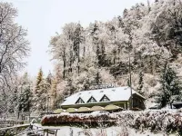 Penzion Park Hotel a Dobrisa Vas