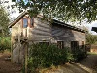 3-Bed Barn Eco-Lodge on the Tarka Trail Hotels in Iddesleigh