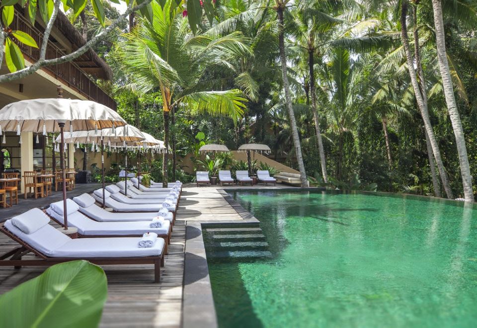 코마네카 앳 라사 사양 호텔 객실 사진