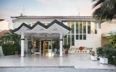 Lycus River Thermal Hotel