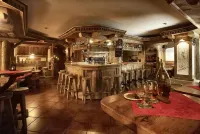 馬約恩米拉蒙蒂酒店 - 酒吧