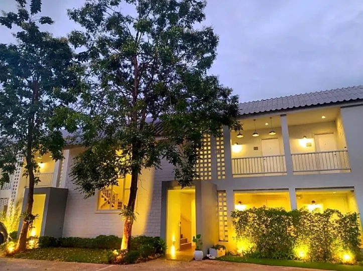 NAN Nakara Boutique