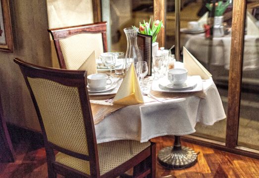 3. 가자 호텔 포즈..