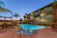 Best Western Plus Forest Park Inn - Family
