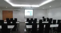 Hotel Astore Suites