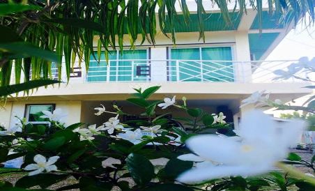 S-E Hotel and Residence - Housity