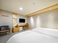 Mini Hotel 141 Hotels near Ancient Tombs in Hwango-ri