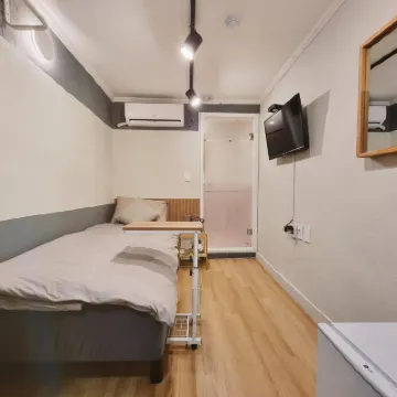 carrot hostel Отели рядом с достопримечательностью «Детская площадка Wau Park»