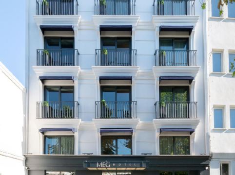 Meg Hotel