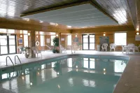 Hampton Inn Marion - Pools