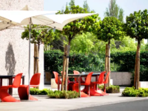 Hilton Madrid Airport Hotels near Adolfo Suárez Madrid-Barajas Airport