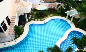 Brownwood Resort & Hotel - Housity