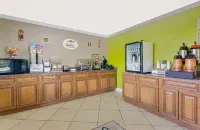 Super 8 by Wyndham Cartersville