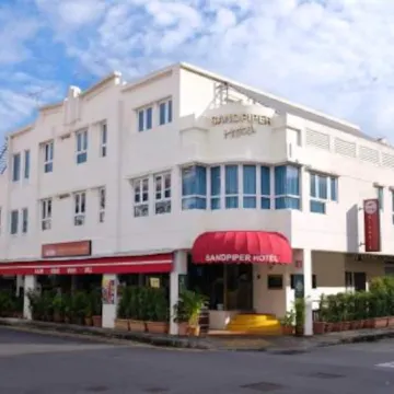 Sandpiper Hotel Отели рядом с достопримечательностью «Торговый центр Mustafa»