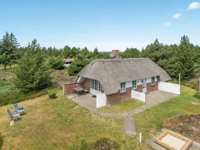 "Hakun" - 4km from the Sea Hotels near Lakolk Butikscenter