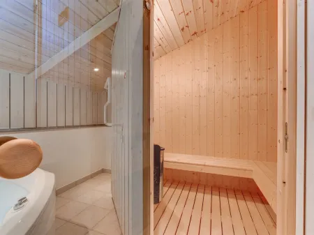 "Rink" - 150m from the Sea