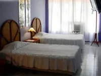 Hotel Pernik Hotels near La Loma De La Cruz