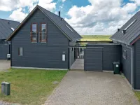 "Merisa" - 2.5km from the Sea