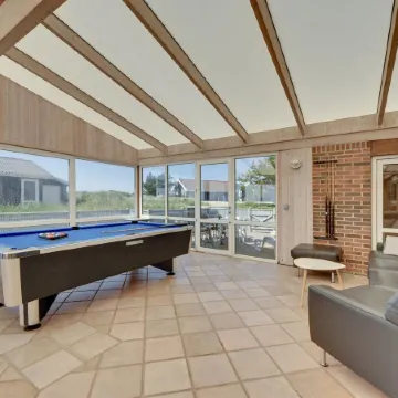 "Nanette" - 300m to the Fjord