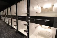 Leo YU Capsule Hotel Nishifunabashi - 3-Star
