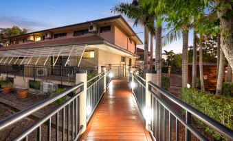 Pegasus Motor Inn and Serviced Apartments