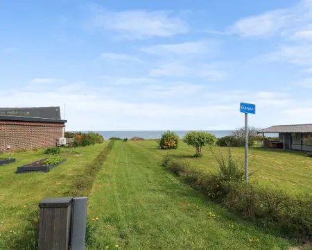 "Kiowa" - 100m from the Sea Hotels in Allingabro