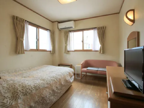 由布院山帽子日式旅館 鄰近JR由布院站的酒店