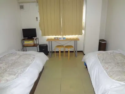Business Hotel Wakafuji Hotels in Цутіура