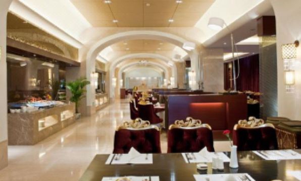 Golden Mountain International Hotel