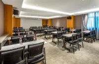 Homeinn(Mianshan Street store of Jiexiu railway station) - parking