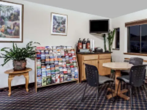 Econo Lodge Edmonds North Seattle Hotels in Edmonds