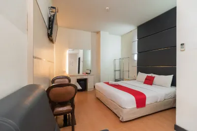 RedDoorz at Jalan Gunung Sahari Hotel a Giacarta centrale