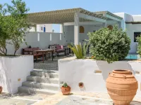 Kallisti Paros Hotels in Naoussa