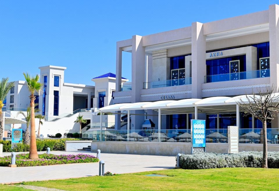 피칼바트로스 화이트 비치 타가조트